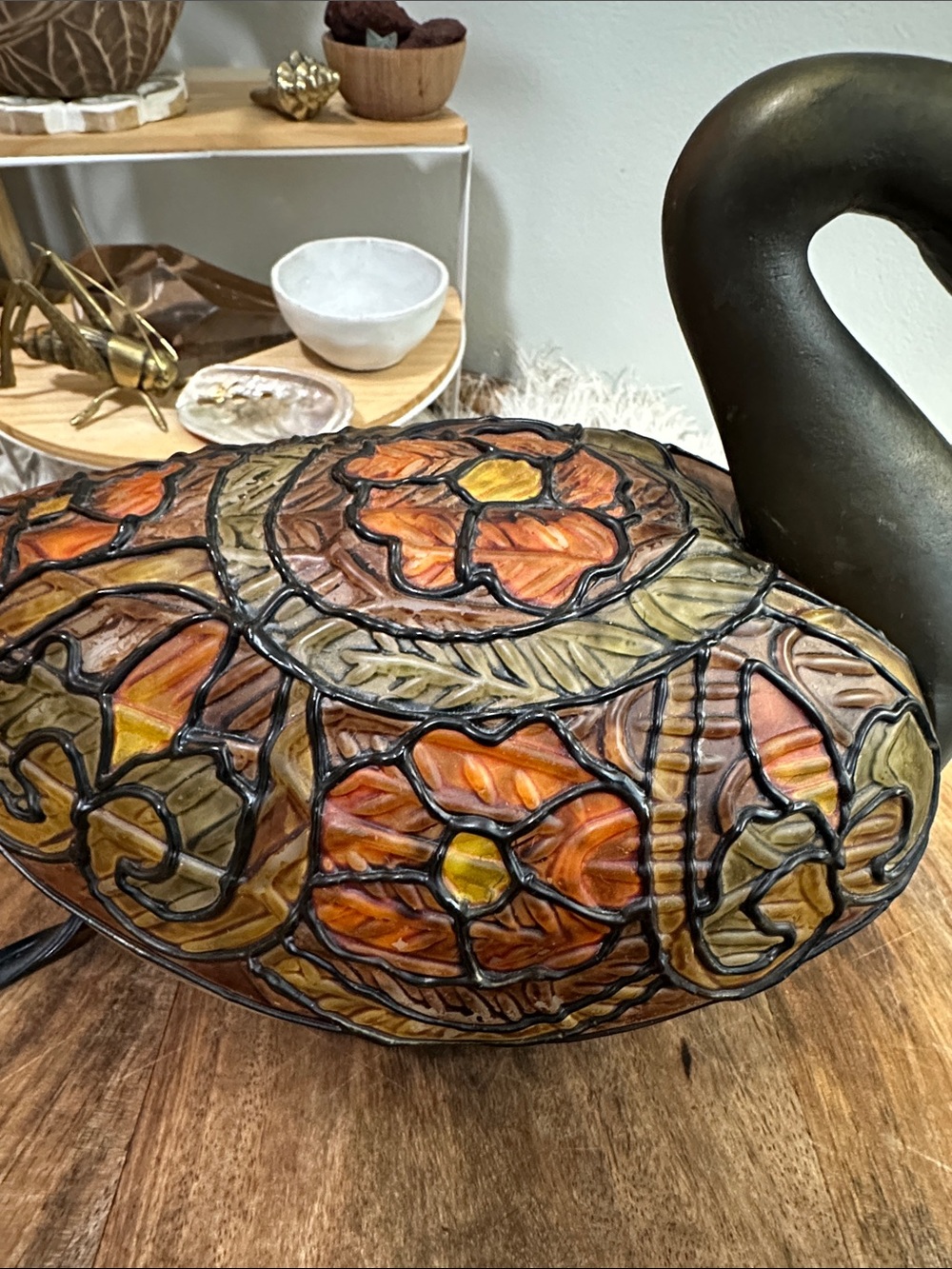 Vintage Stained Glass Style & Brass Tone Cast Metal Duck Table Library Lamp - Picture 9 of 17